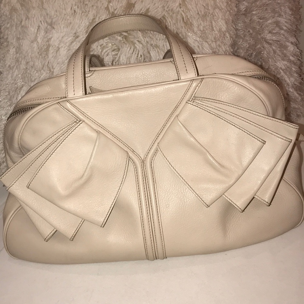 Yvesaint Laurent bag